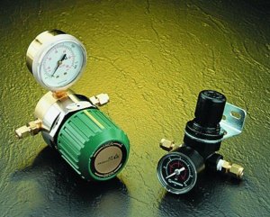 In-Line Pressure Regulator 23883
