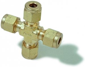 Swagelok Union Cross 22686