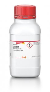 Potassium carbonate sesquihydrate 