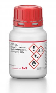 Copper(II) nitrate hemi(pentahydrate) 