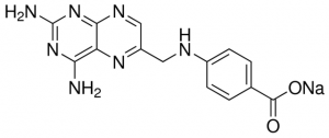 4-(N-[2,4-Diamino-6-pteridinylmethyl]amino)benzoic acid sodium salt 