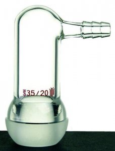 Synthware vacuum or argon adapter with hose connection on side SYNA293520-1EA