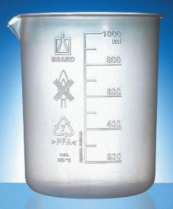 BRAND Griffin beaker with spout BR90162-1EA