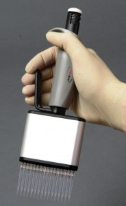Adjustable volume pipette, 16 channels AXYAP1650