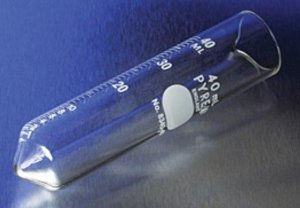 Pyrex heavy duty pour-out centrifuge tube with short conical bottom CLS834040-12EA