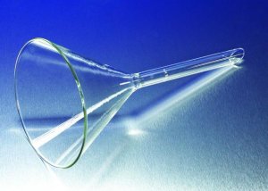 Pyrex large short-stem funnel 