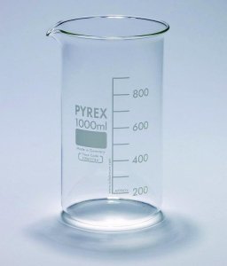 Pyrex Berzelius beakers, graduated, tall form with spout, with printed trace code SLW1015/06D-10EA
