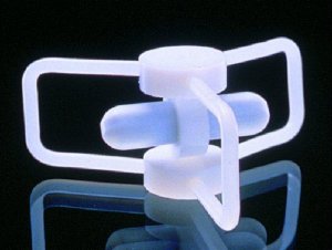 Suspended stirring bars 
