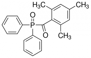 Diphenyl(2,4,6-trimethylbenzoyl)phosphine oxide 