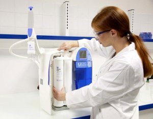 Milli-Q Direct Water Purification System ZR0Q016WW