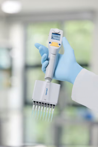   Xplorer Plus, 5  100 , , Eppendorf 4861000791
